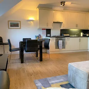 Harbour Penthouse Whitby